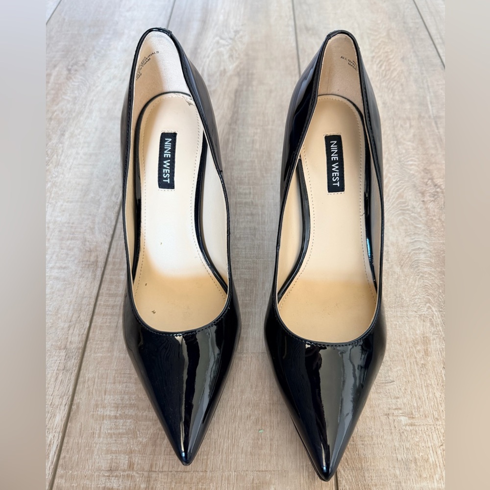 Nine West Glossy Black Heels Size 8